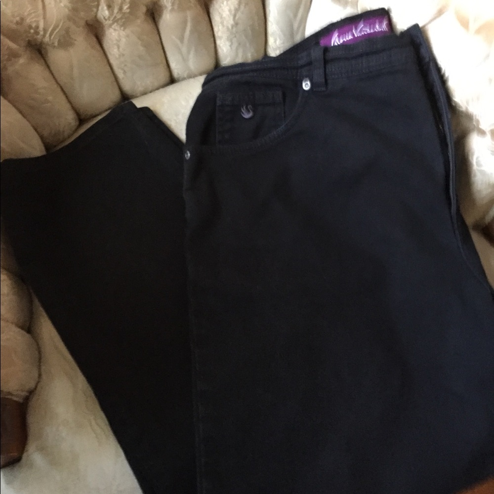 Gloria Vanderbilt Black Jeans