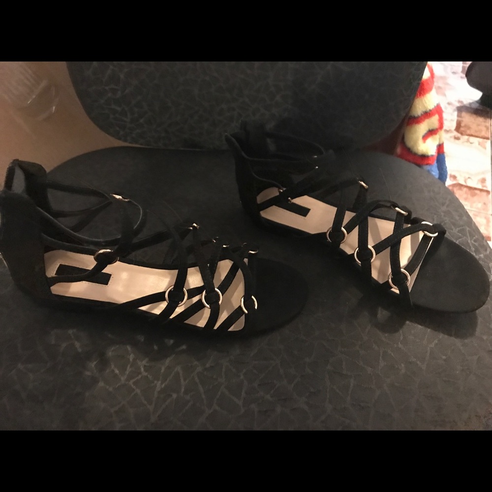 Sandals - Picture 3 of 4