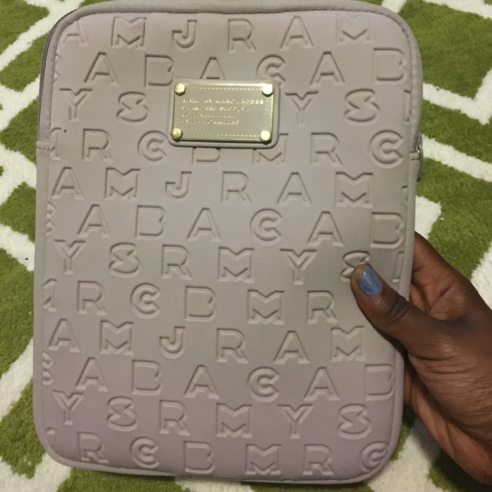 Marc jacobs dreamy logo tablet case