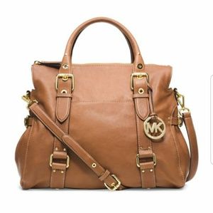 Authentic Michael Kors Large Lea Zip