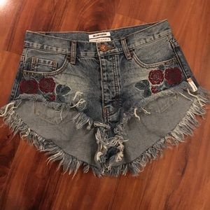 One Teaspoon Embroidered floral shorts One Teaspoon Embroidered floral shorts