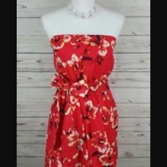 Express Dresses & Skirts - ❤️SALE!!! HPExpress floral strapless dress