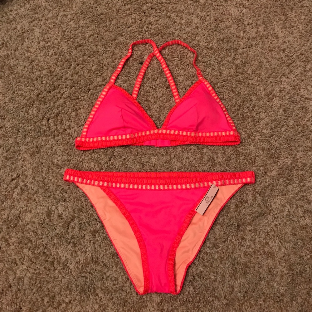 PRICE DROP 🚨 Victoria's Secret crochet bikini