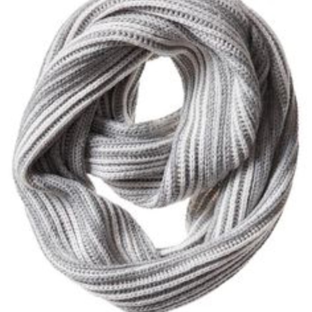 NWT Banana Republic Infinity Scarf