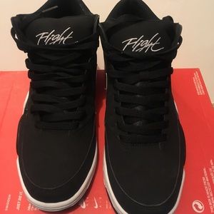 NIKE AIR FLIGHT CLASSIC