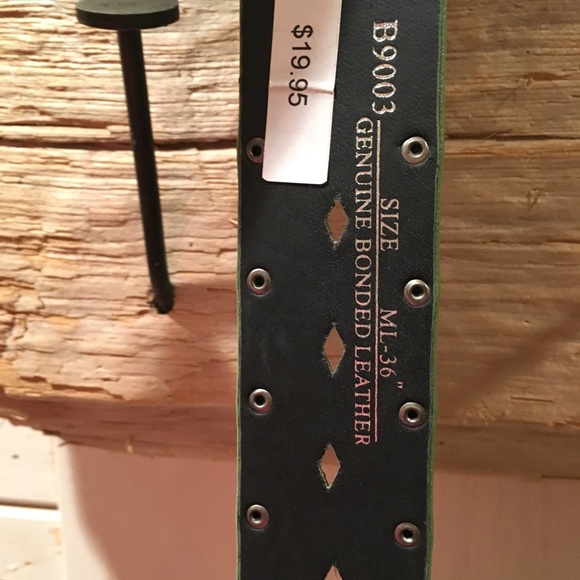 Rustic Green Belt - Picture 3 of 3