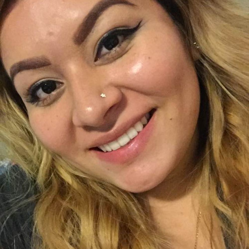 Meet your Posher, Claudia