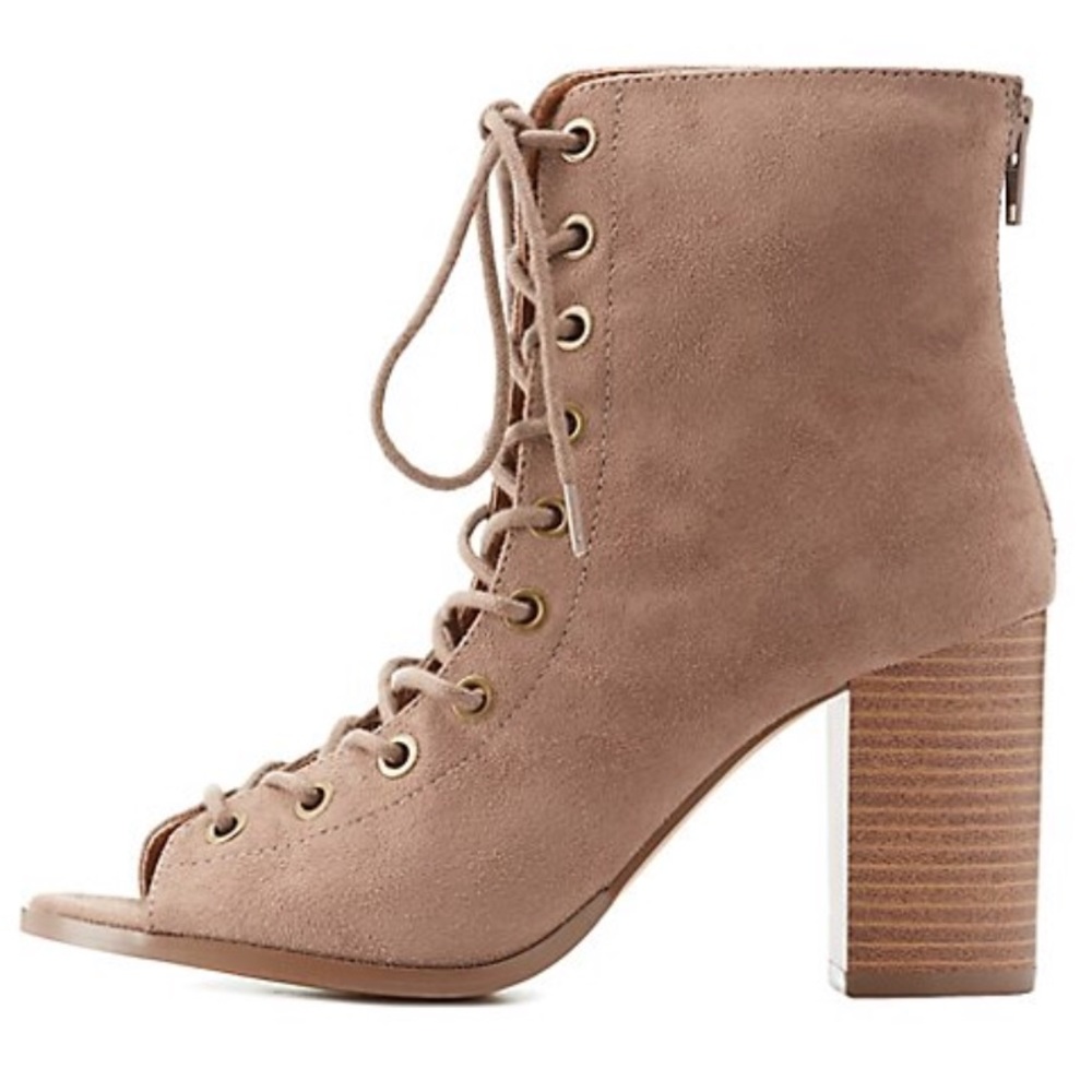 Lace Up Heels 👠