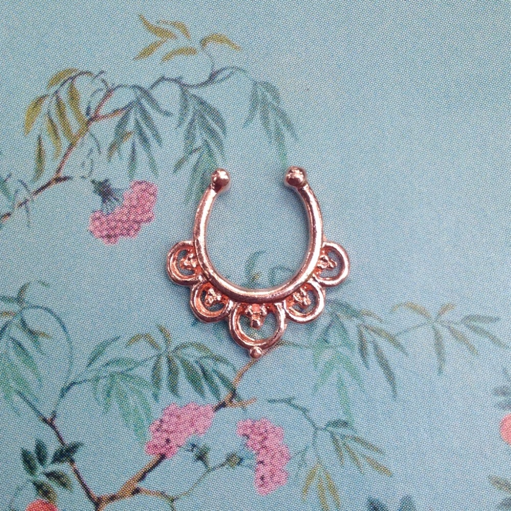 Faux Septum Ring in Rose Gold tone