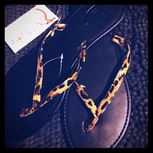 BNWT! RAINBOW SANDALS SIZE 8