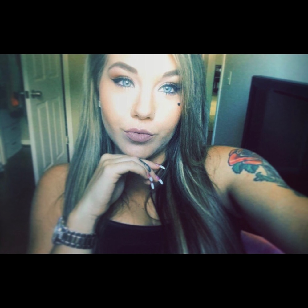 Meet your Posher, Katie