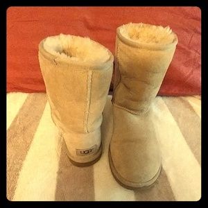 Uggs - Classic short II AUTHENTICS