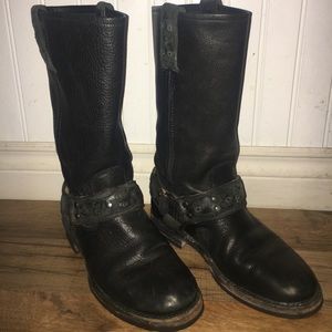 Frye harness boot.