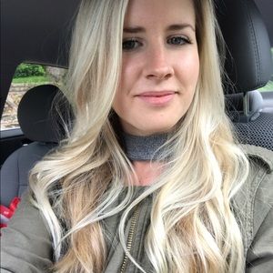 Meet your Posher, Casey