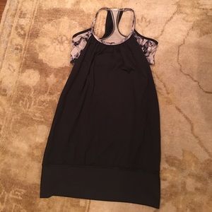 Lululemon workout top