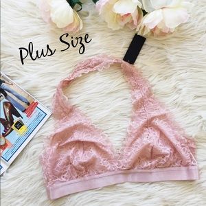 Nude Plus Size Floral Lace Halter Bralette