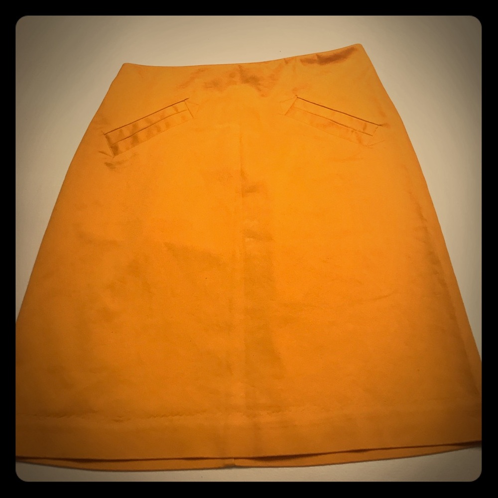 Worthington skirt, size 2, maize