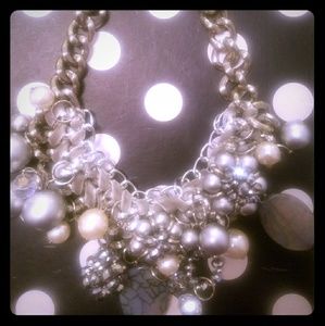 Silver and pearl statement necklace set