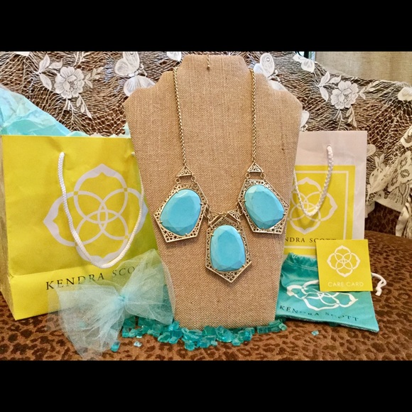 Kendra Scott Jewelry - Kendra Scott Necklace!