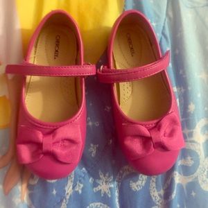 Toddler girl pink ballerina shoes