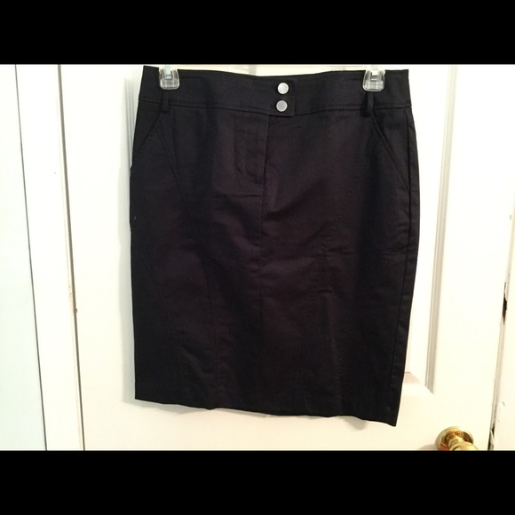 Dalia Collection Skirt - Picture 4 of 7