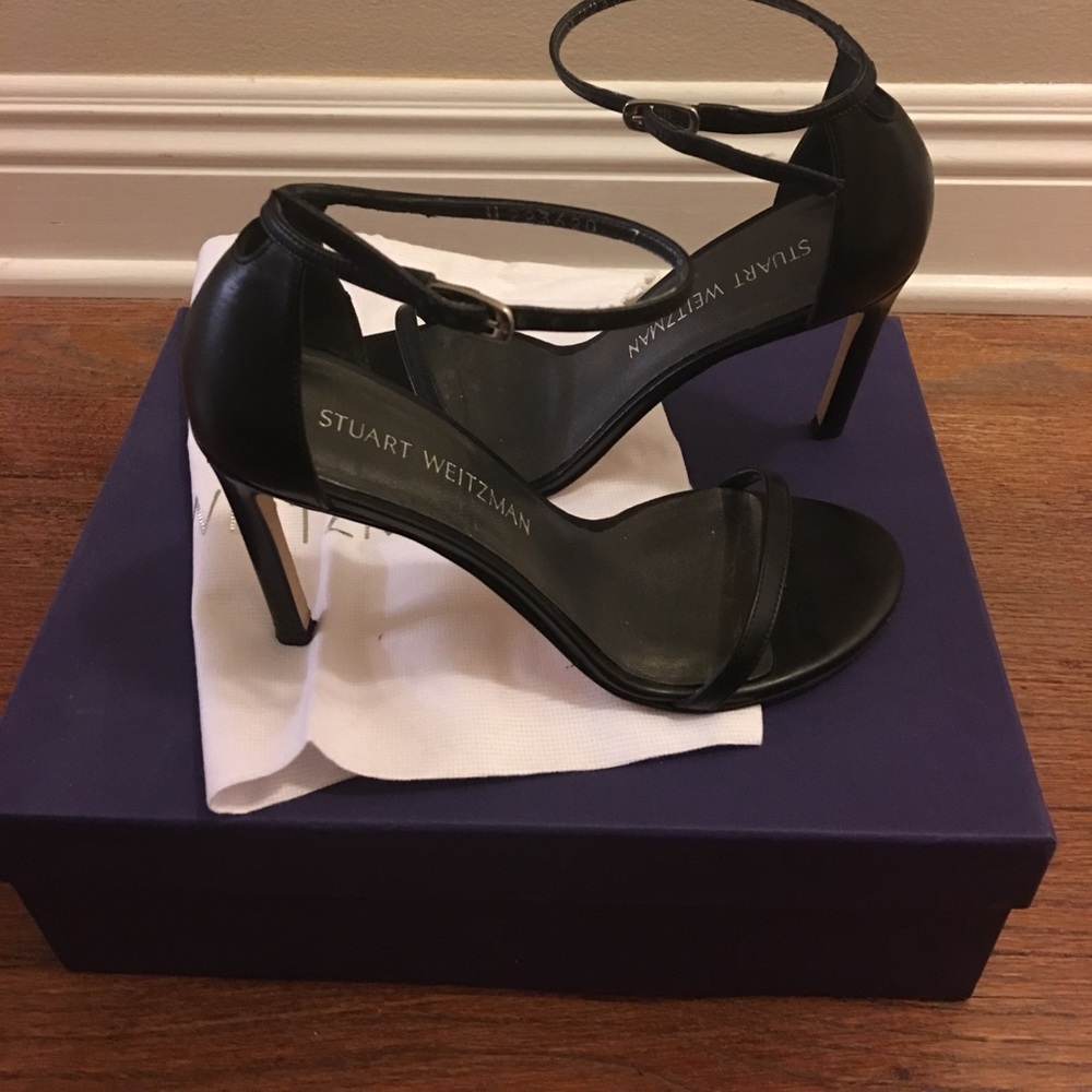 Stuart weitzman nudist sandals