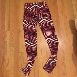 Cubs colored Zubaz leggings