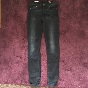 Gap straight dark wash jeans size 28 tall