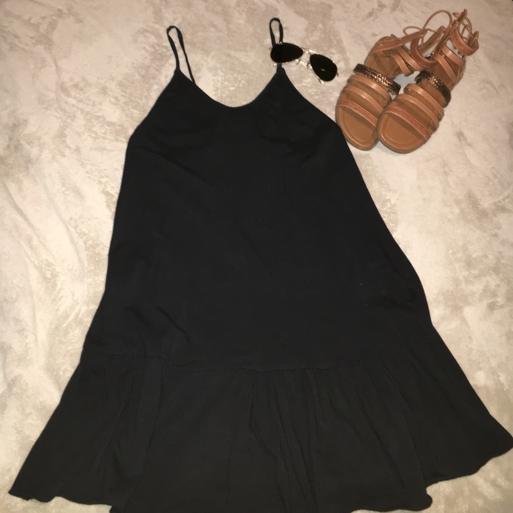 American Eagle adjustable black dress 🐚
