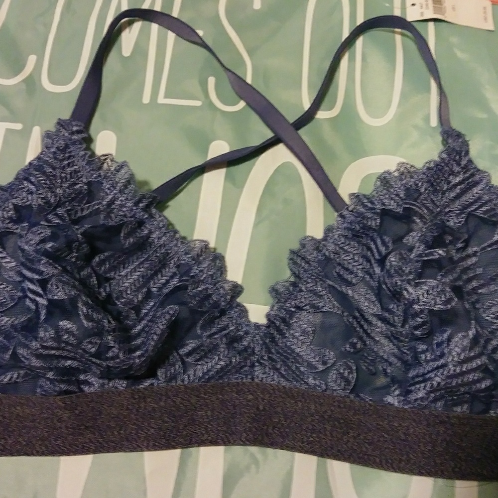 Bralette - Picture 1 of 3