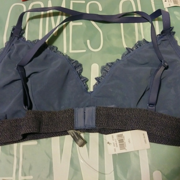 Bralette - Picture 2 of 3