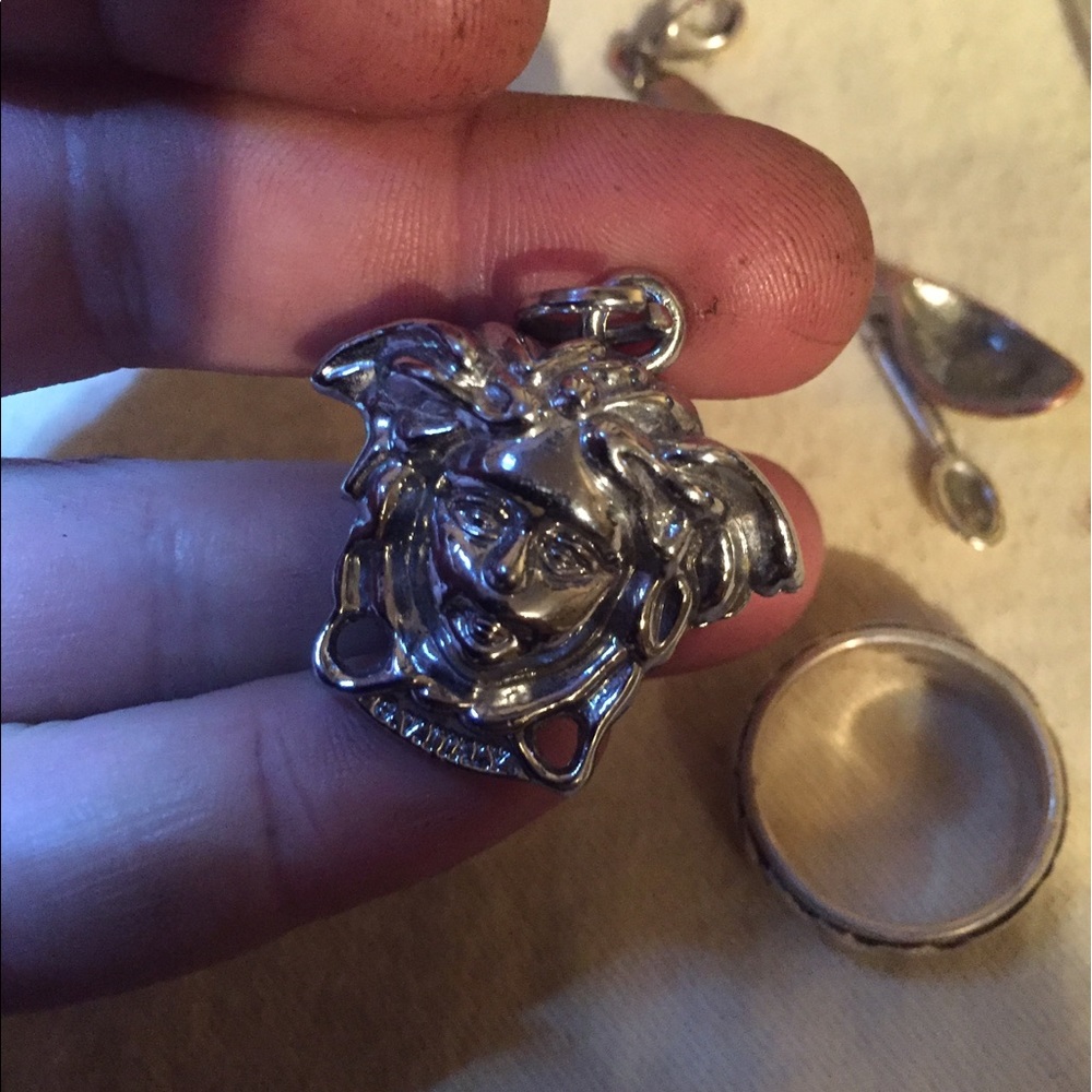 Misuse pendant