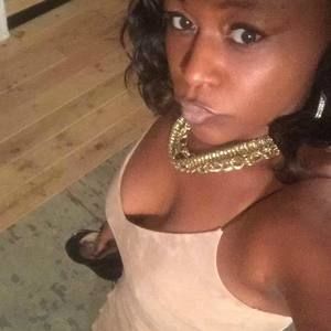 Meet your Posher, Lakeisha