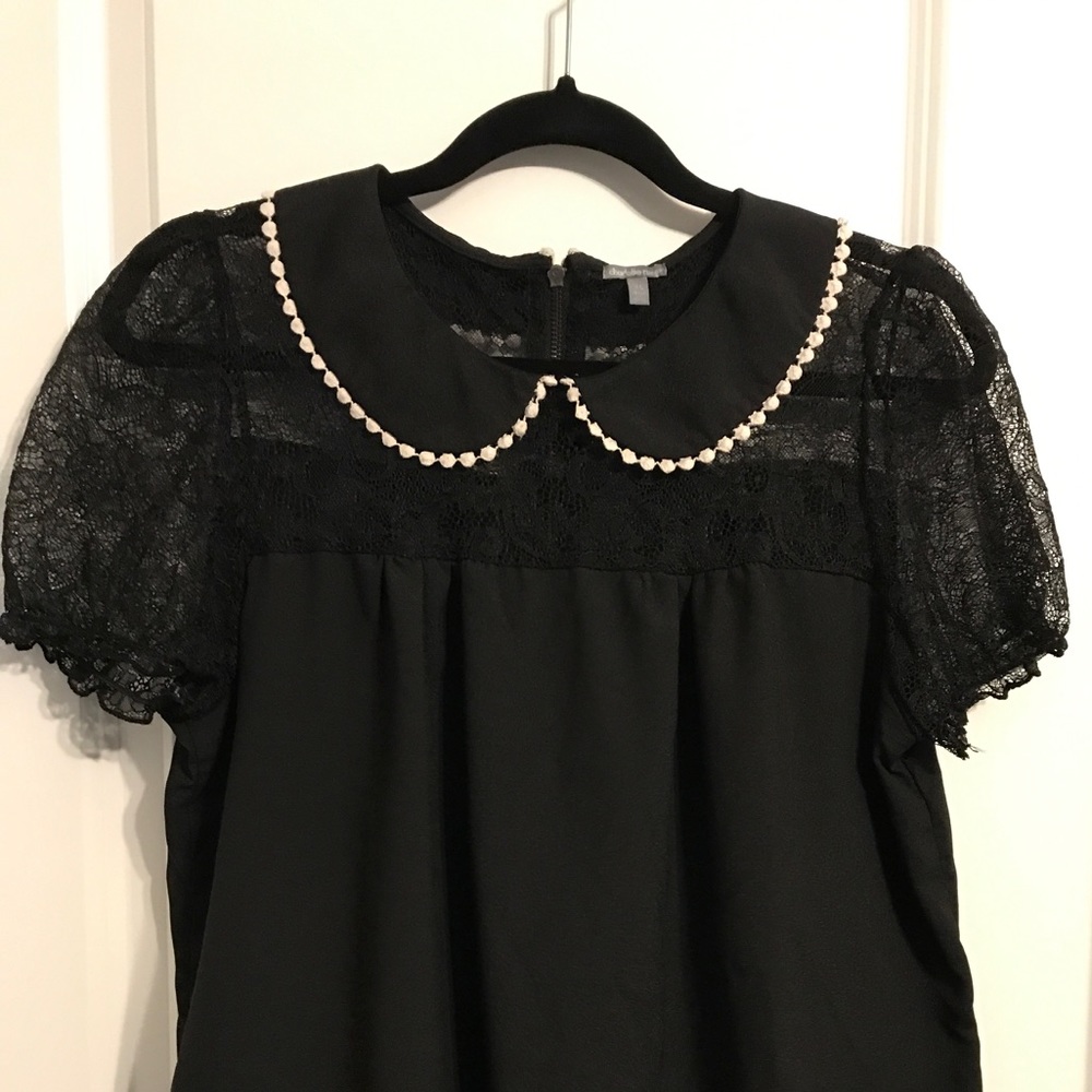 Lace cap sleeve