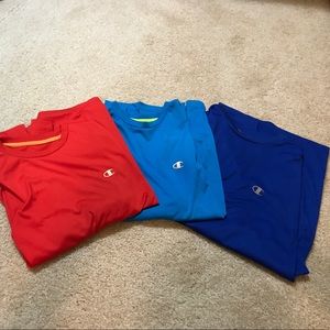 🔥🔌 Bundle of 3 champion athletic shirts