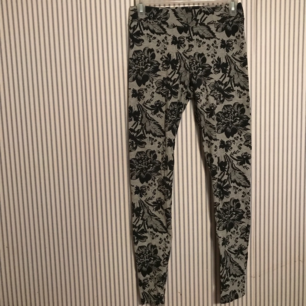 Patterned leggings