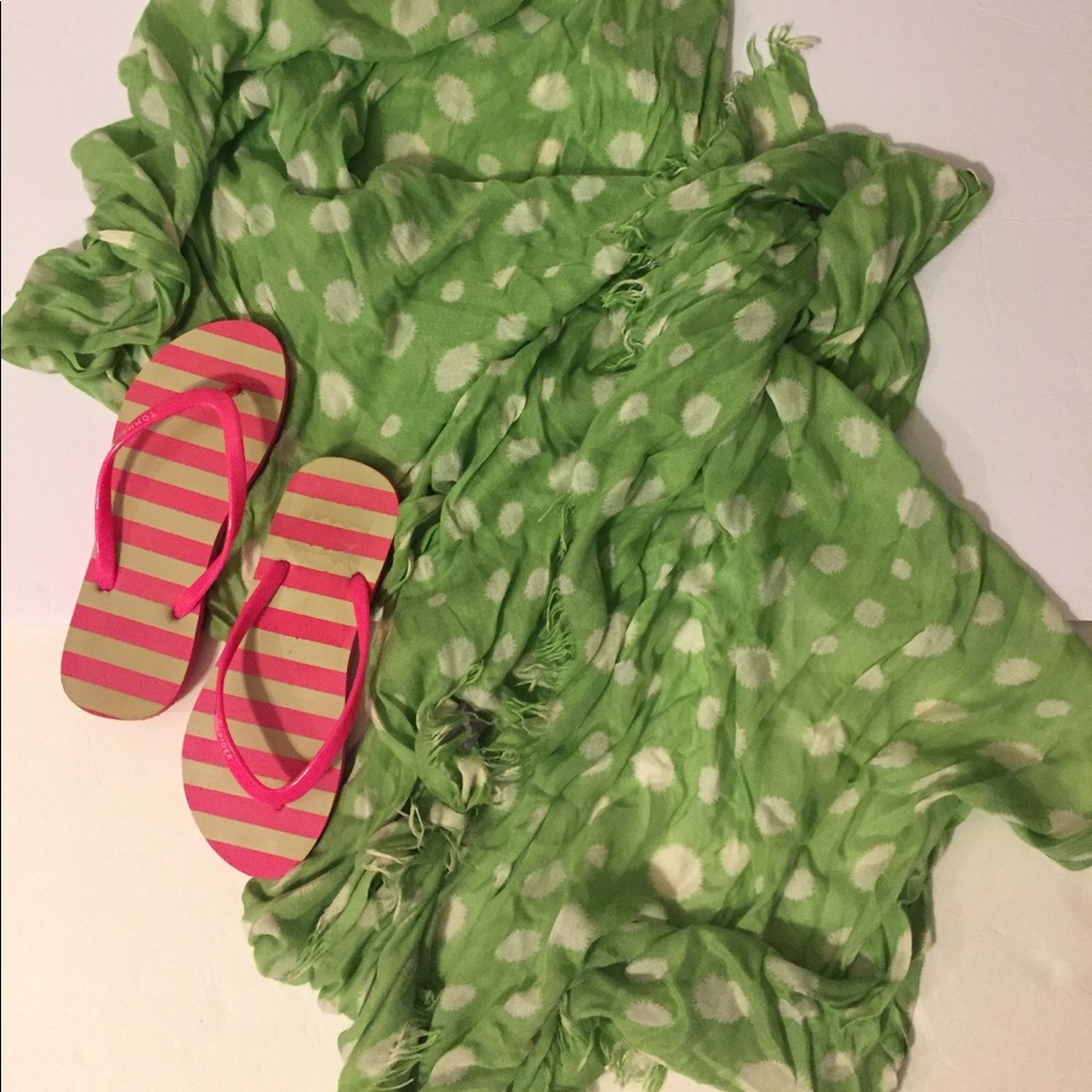 American Eagle Polka Dot Sarong (B6)