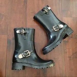 Vince Camuto rain boots
