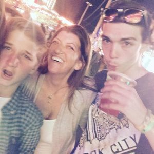 Meet your Posher, Bobbie sissy