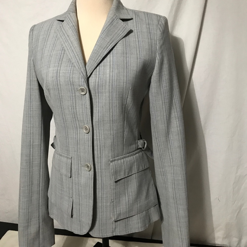 Express design studio Blazer