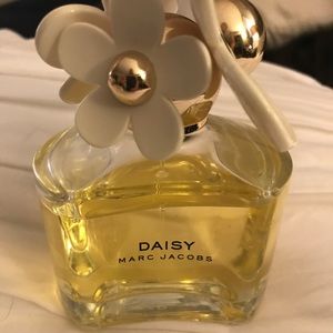 Marc Jacobs Daisy Perfume