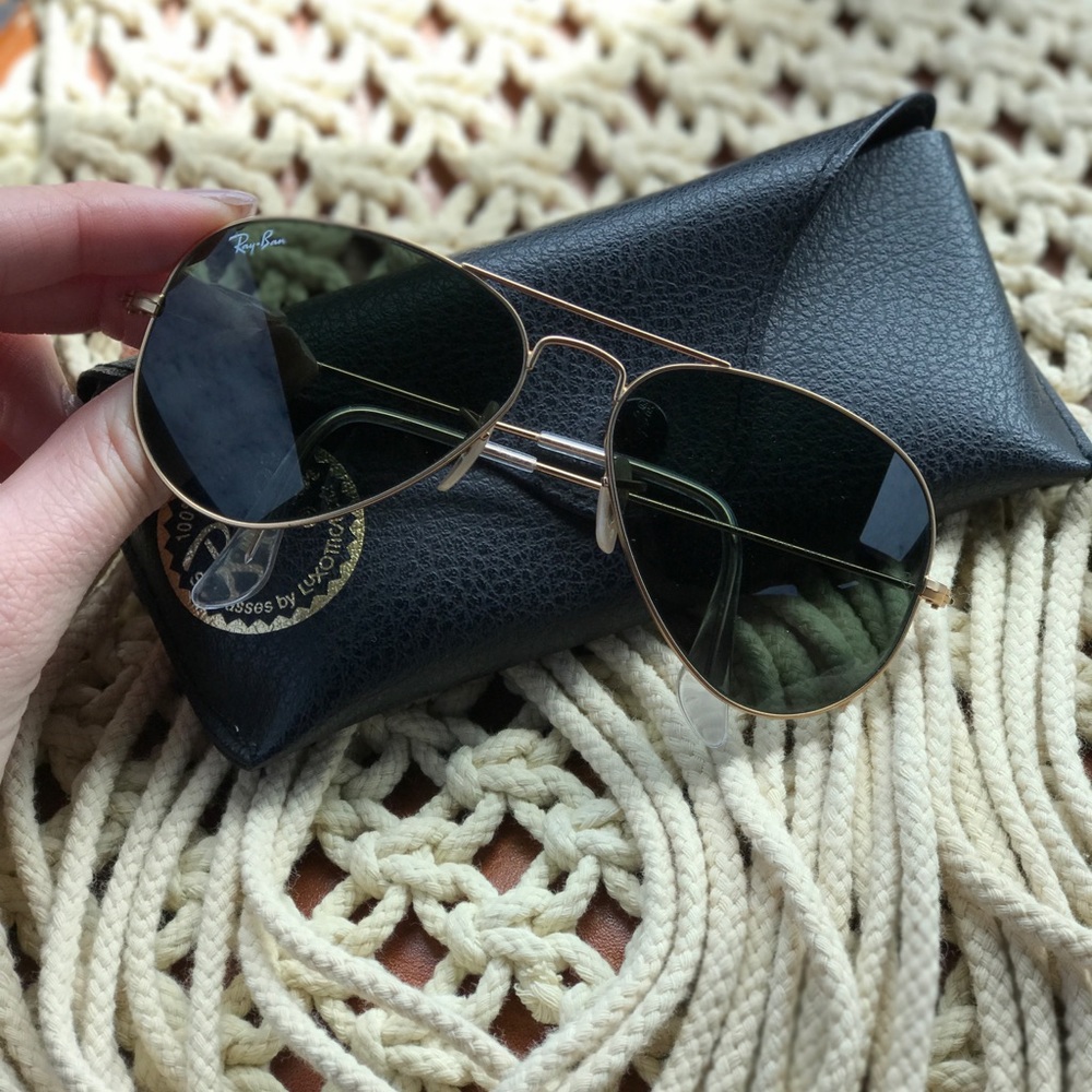 Ray Ban aviators 😎