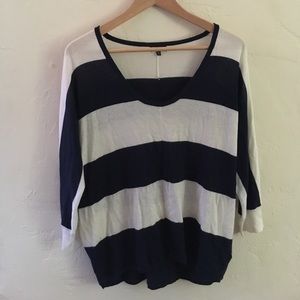 Splendid 3/4 sleeve striped sweater size large Splendid 3/4 sleeve striped sweater size large
