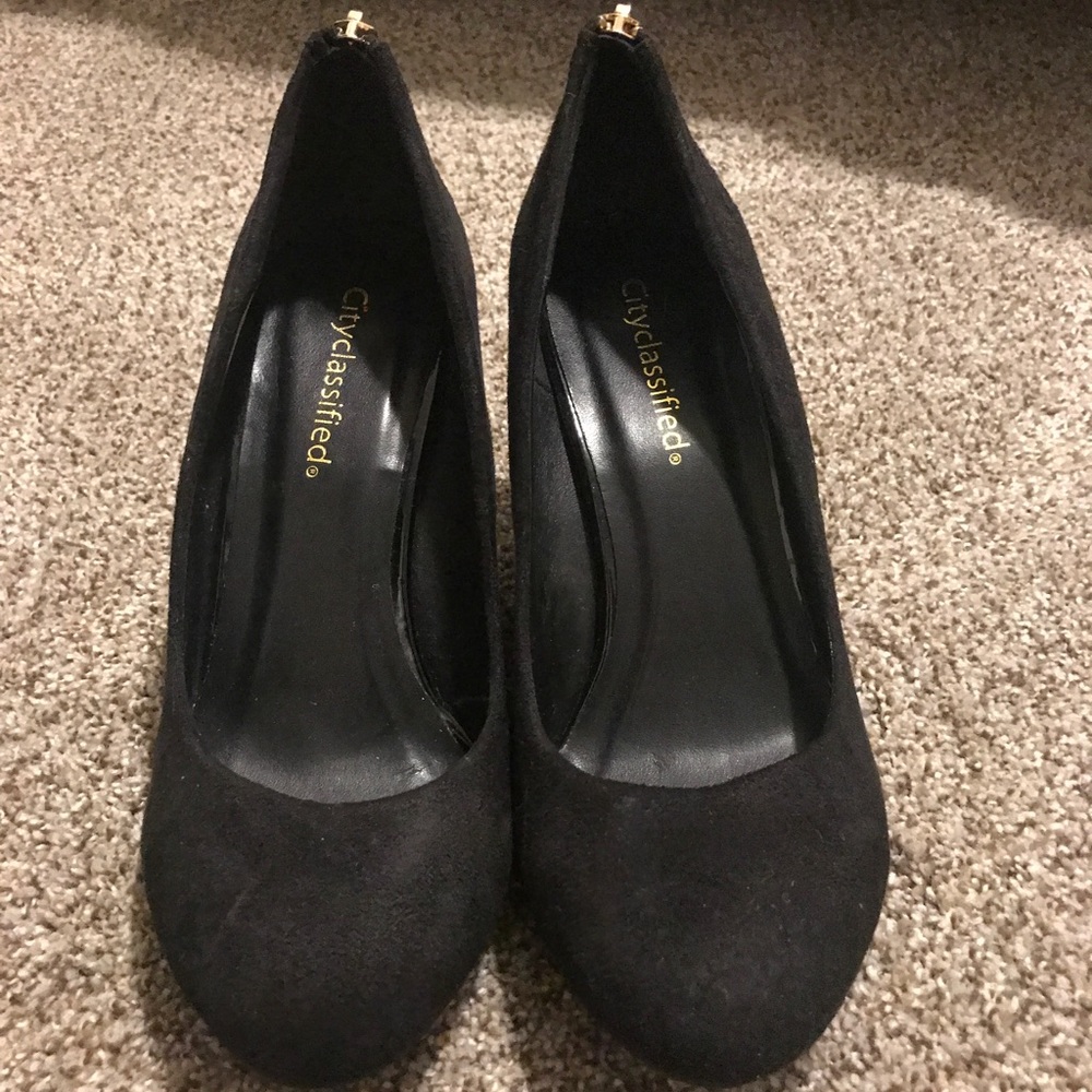 Black, Suede, wedged heels