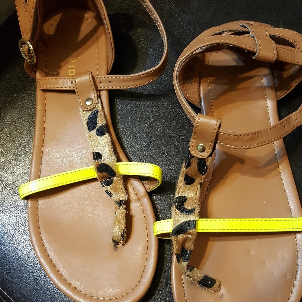Torrid size 9 sandals.