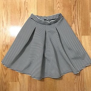 Black and white stripped skirt