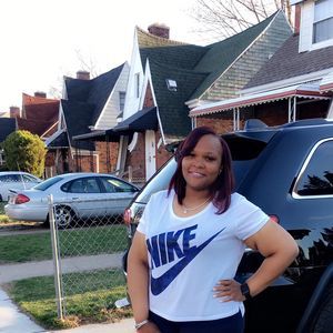 Meet your Posher, Danielle