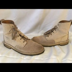 Size 8.5 desert style combat boot