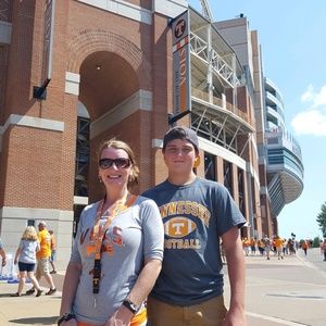 Meet your Posher, Lynn