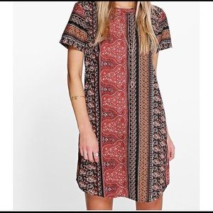 Printed shift dress
